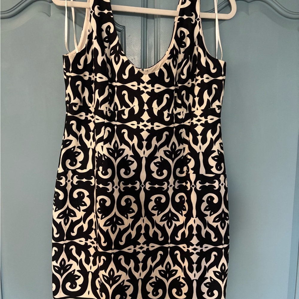 Elegant Black and White Patterned Dress